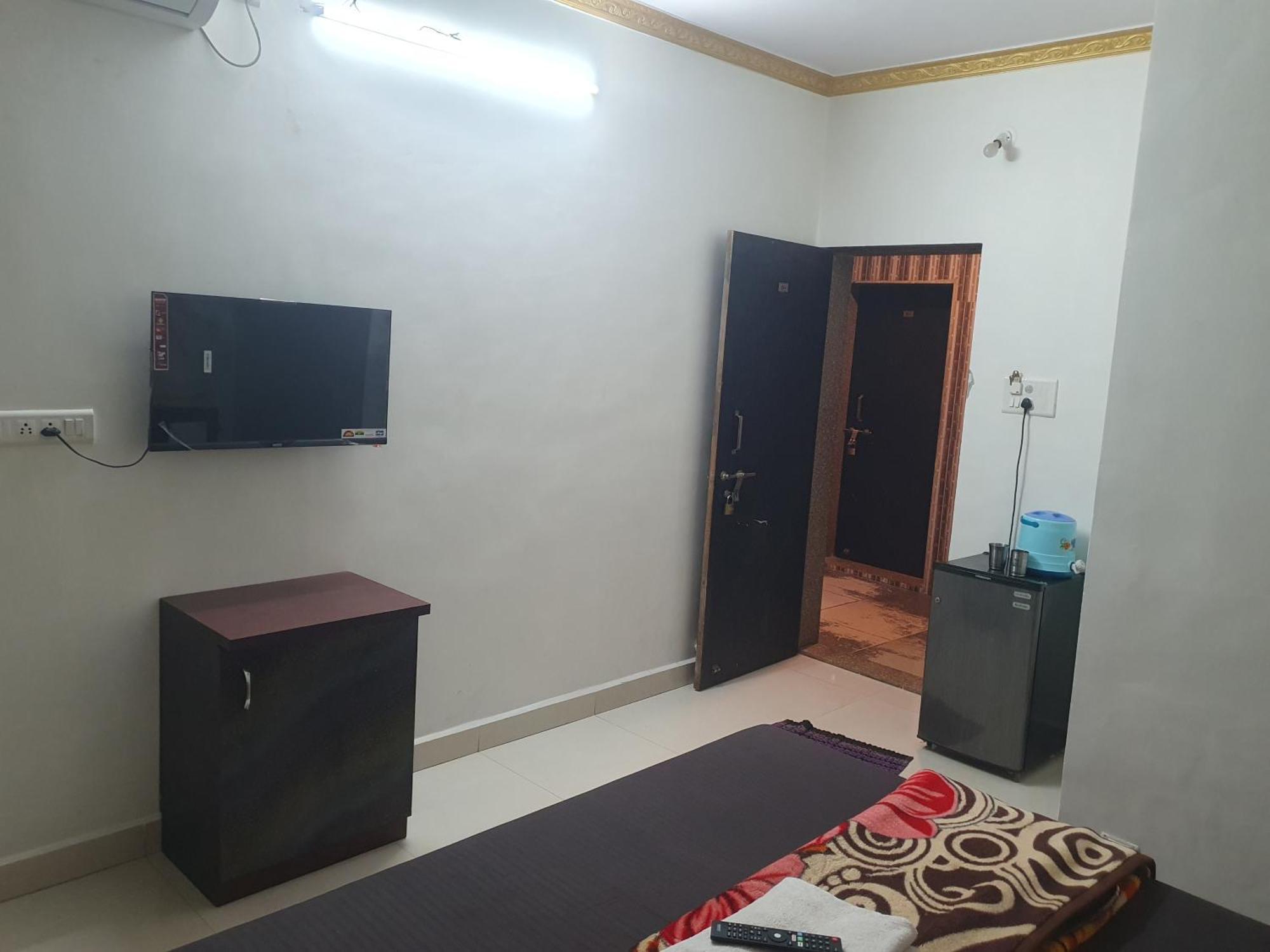 Hotel Hiral Residency Matheran Exterior foto